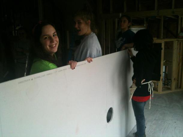 419460_10151393568915486_744948667_n